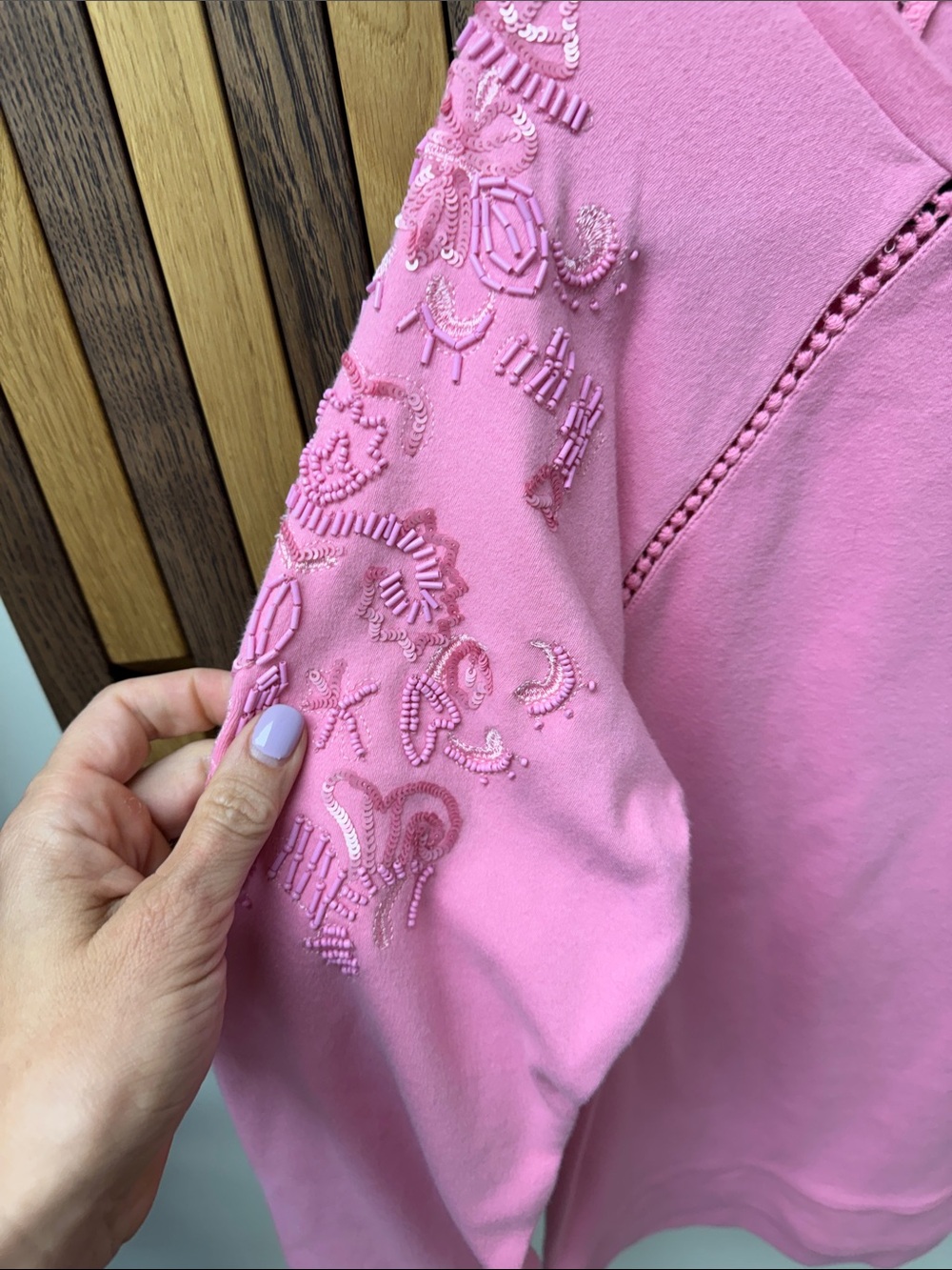Crown & Ivy Pink Sweatshirt with Bead and Sequin Detailing, size M - Picture 4 of 6